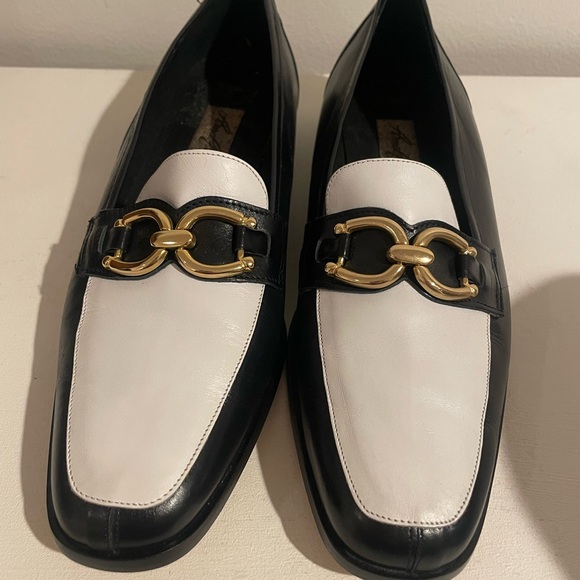 Leather loafers - Picture 2 of 5